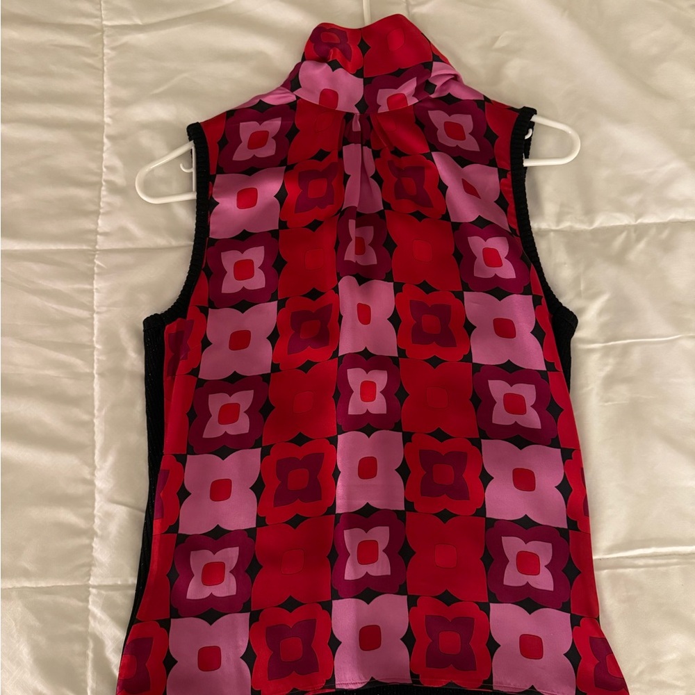 D&G Red and Pink Women's Top